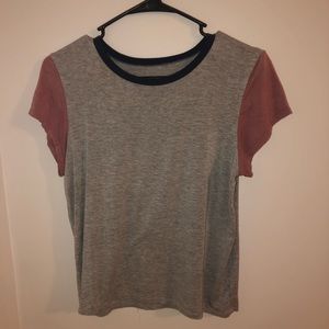 American Eagle T-shirt.